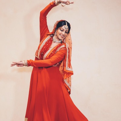 Richa Moorjani in Kathak's pose.